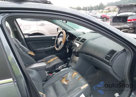 2004 Honda Accord 3.0 Ex из США, поврежденный, VIN 1HGCM66524A040167